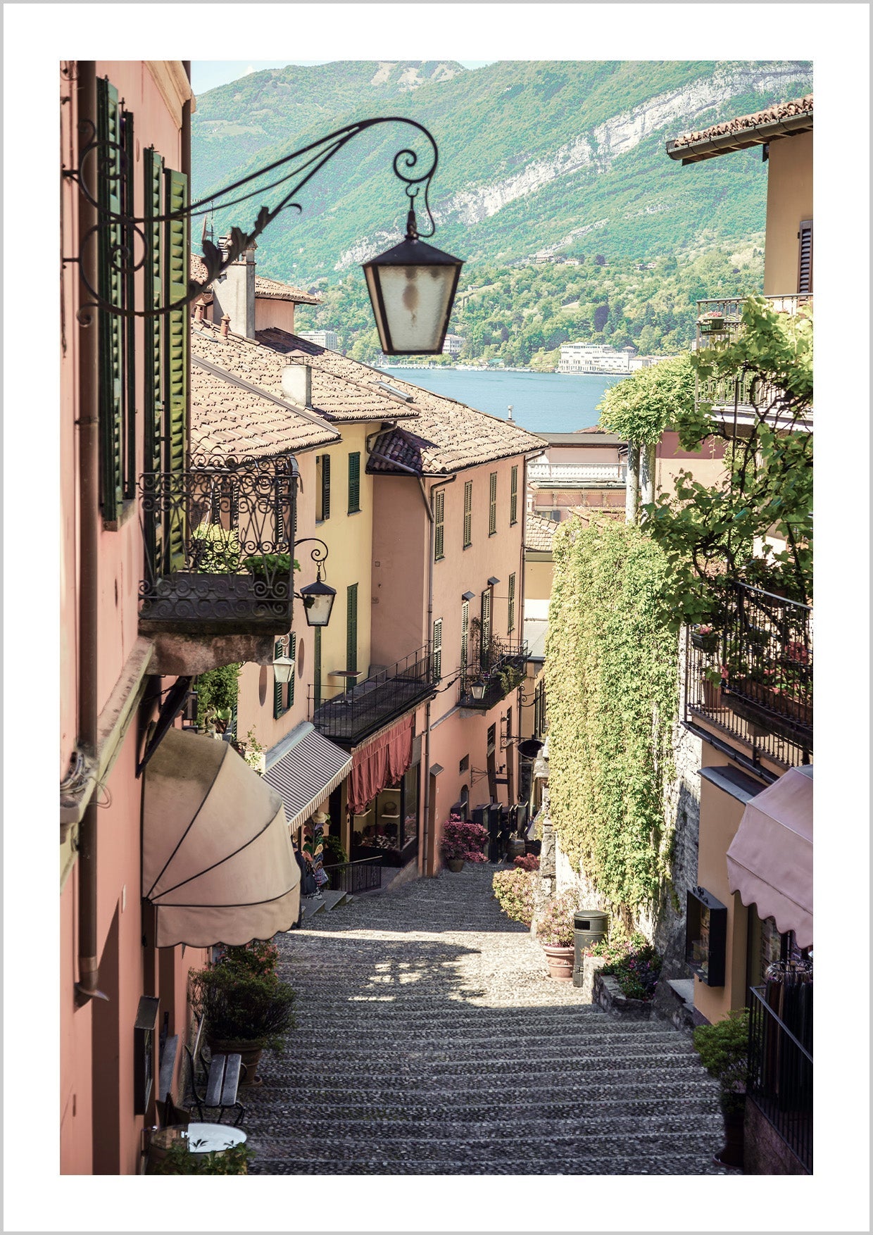 Rue de la Belle in Bellagio village, Italy